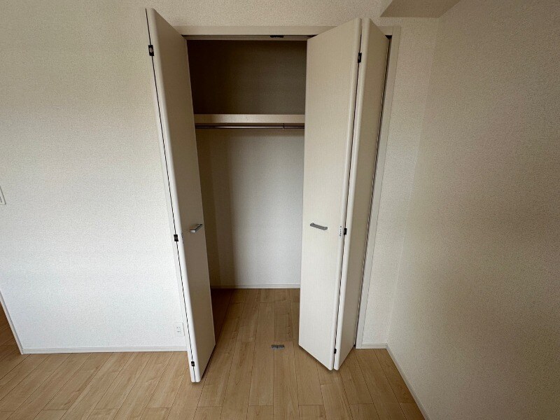 物件内観写真12　(クローゼット)