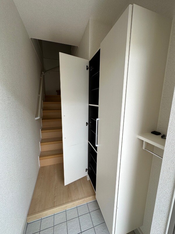 物件内観写真15　(シューズボックス)