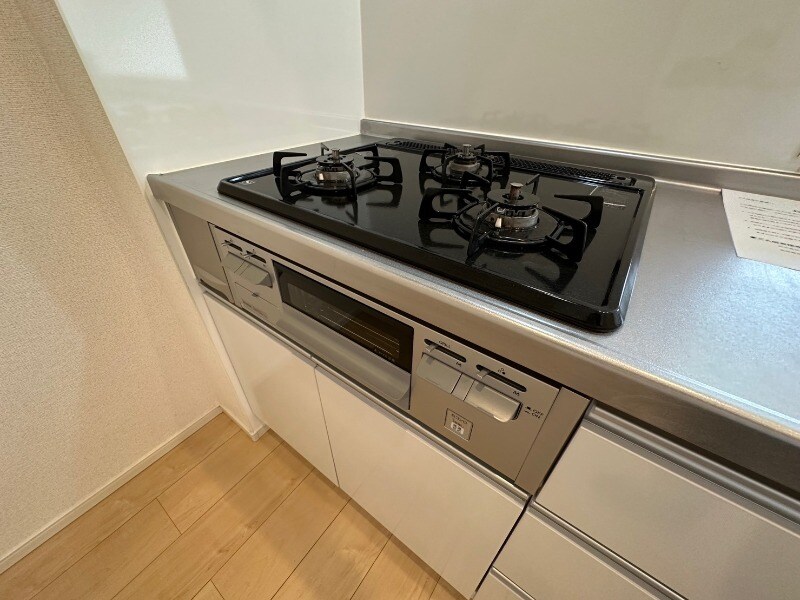 物件内観写真17　(3口コンロ)