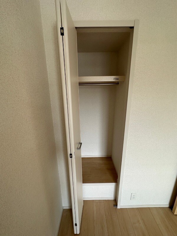 物件内観写真21　(洋室クローゼット)