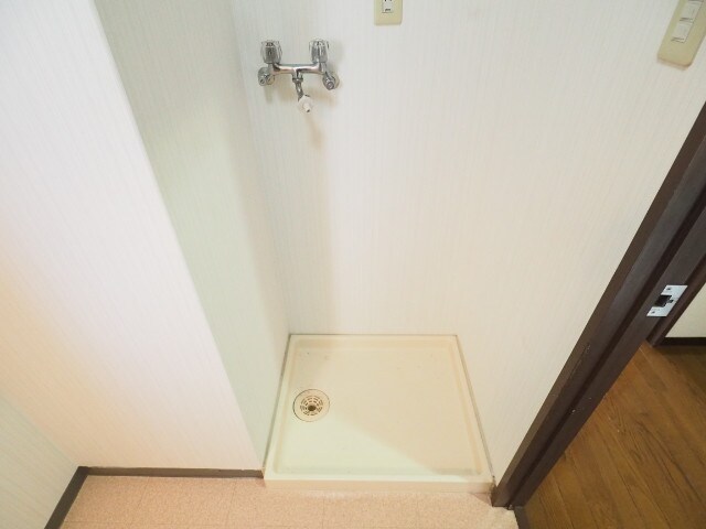 物件内観写真13　(室内洗濯機置き場)