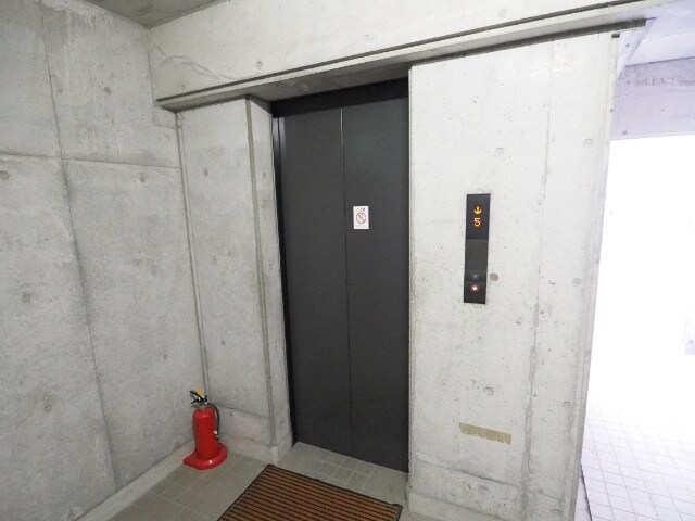 物件内観写真22　(エレベーター)