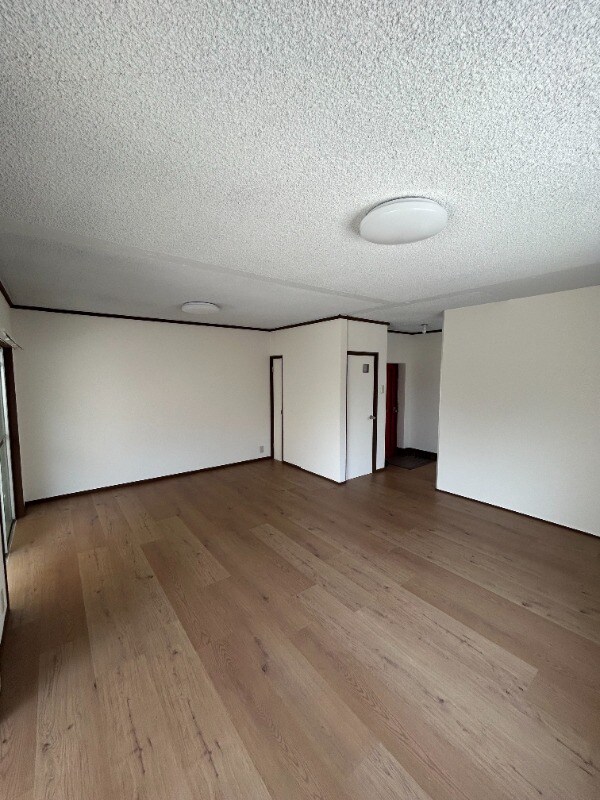 物件内観写真6　(日当たり良好)