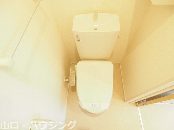 トイレ(ウォッシュレット付き)