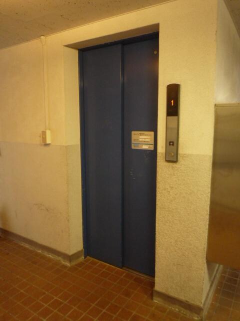 物件外観写真5　(エレベーターあり！)