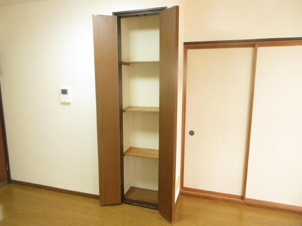 その他室内設備(キッチン収納)