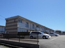 クローネ下赤江の外観写真