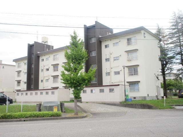 物件外観写真1　(『クローネ太閤山 C棟』です♪)