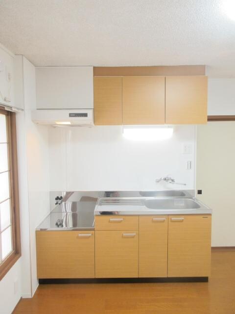 物件内観写真9　(新品のキッチンで気持ちいいです)