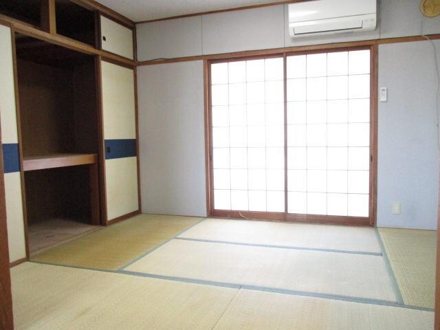 物件内観写真10　(和室のお部屋は落ち着きますね(#)