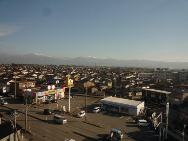外観(晴れた日は立山連峰が望めます※)