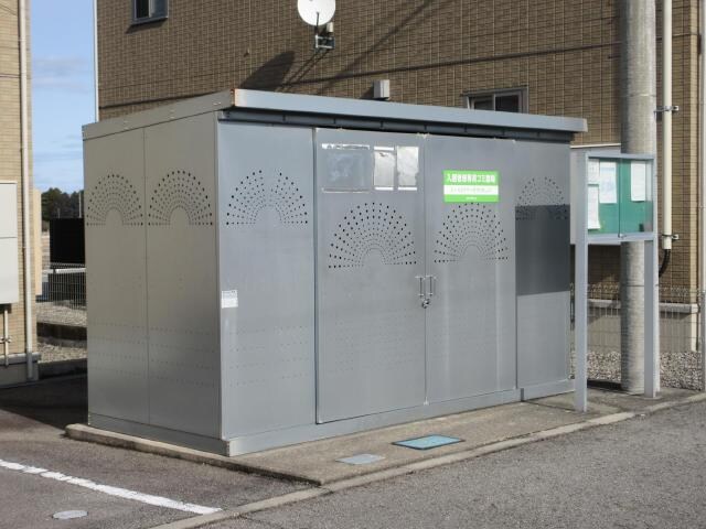 リッシュモアA棟の物件外観写真