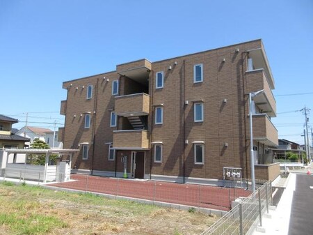 アールヴォリ町村外観写真