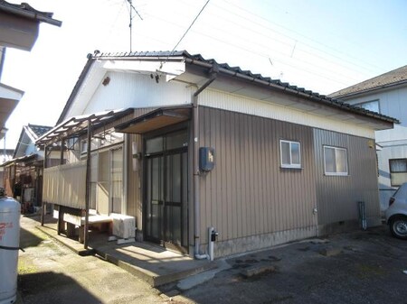 町村貸家外観写真
