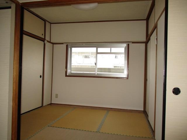 居室(4.5帖の和室です☆)