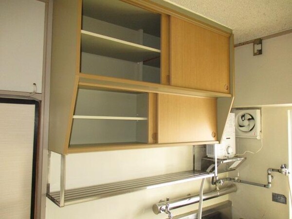 キッチン(キッチン上部収納)