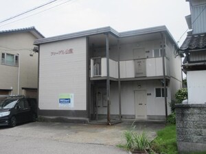 フォーブル山室外観写真