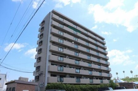 クレセールハイム2号館外観写真
