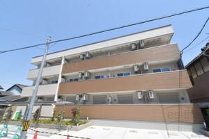 リバーサイド東久宝寺十番館外観写真