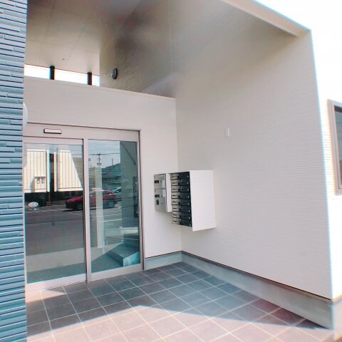 物件外観写真2　(オートロック付き★)