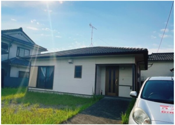 外観(庭付き2LDK戸建て★)