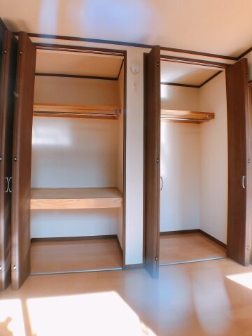 物件内観写真13　(たっぷり収納♪)