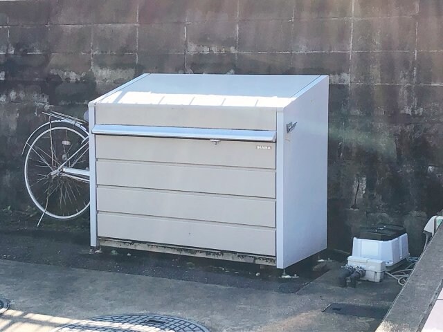 物件内観写真17　(敷地内ゴミ置き場)