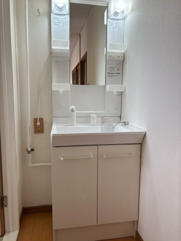 物件内観写真9　(☆独立洗面台☆)