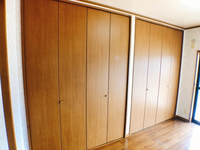 物件内観写真7　(収納スペース★)