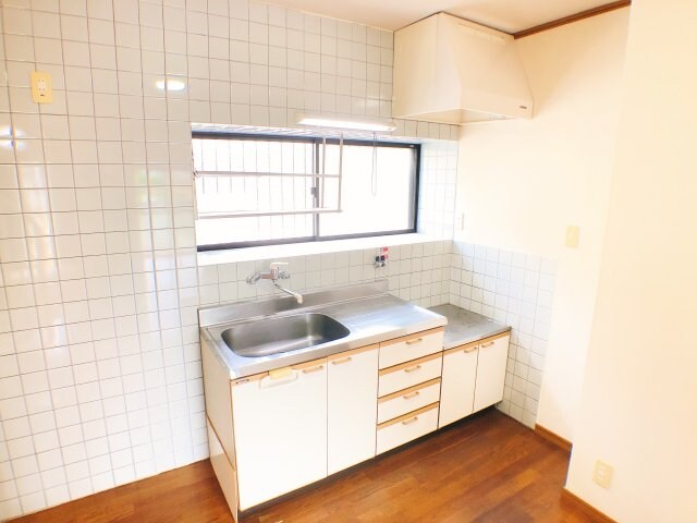 物件内観写真10　(1Fキッチン★使いやすいキッチンで掃除もらくらく★)