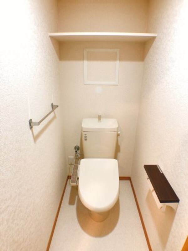 トイレ(清潔感のあるトイレ★写真は102号室の写真です★)