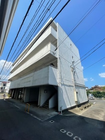 串間ビルの外観写真