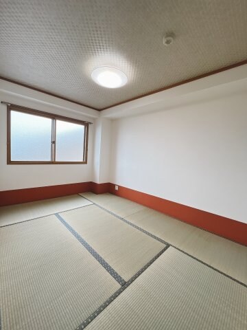 物件内観写真5　(和室)