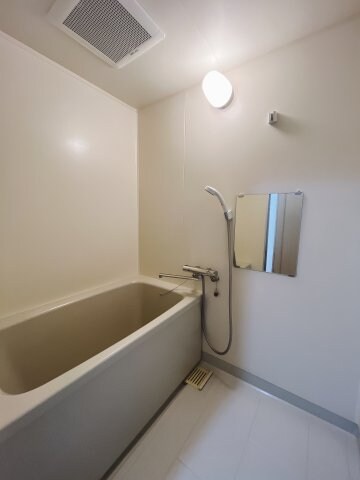 物件内観写真9　(お風呂場)