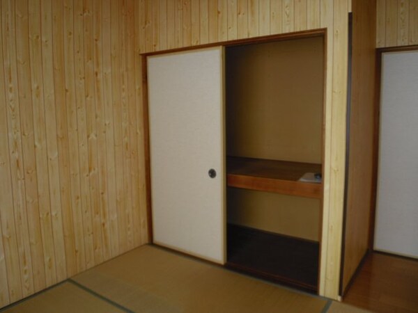 和室(一間の収納あります)