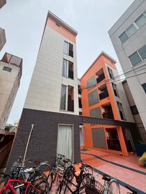 阪急京都線 十三駅 4階建 築21年の外観写真