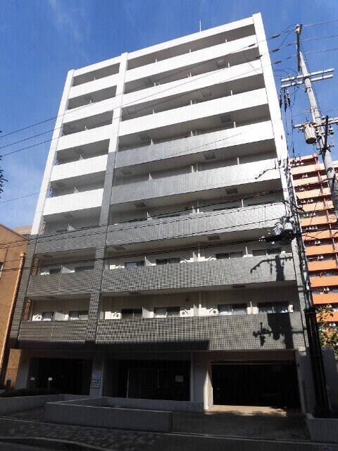 物件外観写真1　(地上9階建て♪)