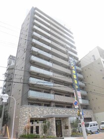 おおさか東線 新大阪駅 13階建 築9年の外観写真