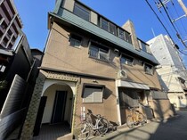 大阪メトロ御堂筋線 東三国駅 3階建 築50年の外観写真