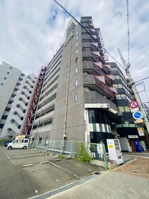 おおさか東線 新大阪駅 11階建 築32年の外観写真