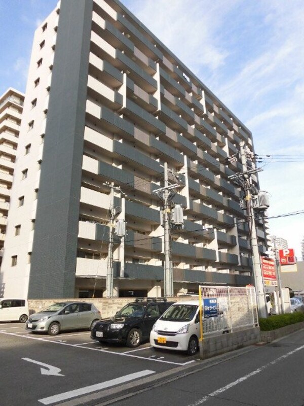 建物外観(地上12階建て♪)