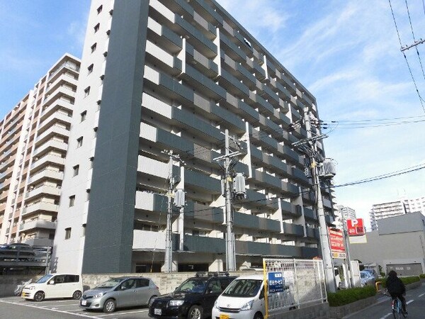 オートロック・セキュリティ会社加入済み♪