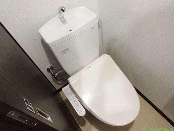 トイレ(温水便座は設備です。)