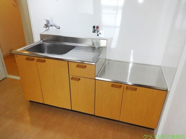 キッチン(調理スペースも確保されたキッチンって使いやすいですよ♪)