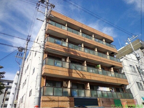 建物外観(レンガ張りのマンションなので思ったよりも古くなく見えます♪)