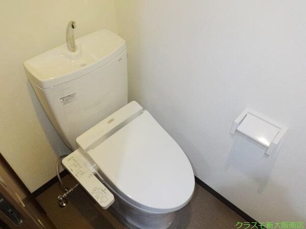 トイレ(冬場も安心の温水洗浄便座です。)