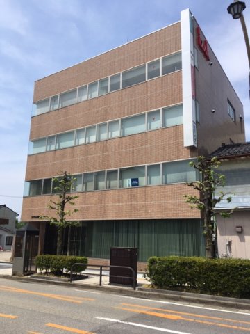 駅前IZAKビル