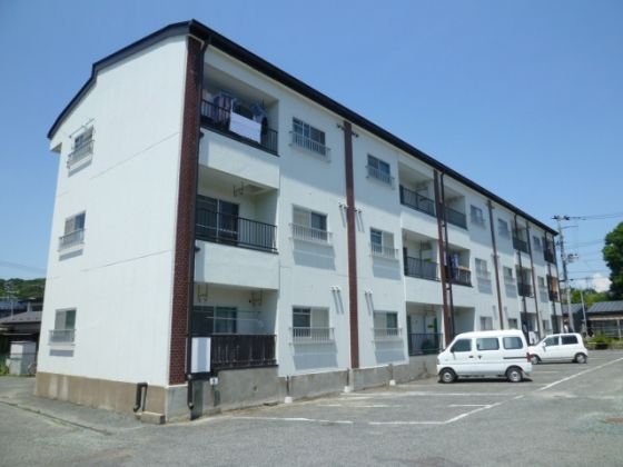 スカイラーク山岸