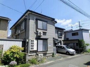 ベリーズ館向外観写真