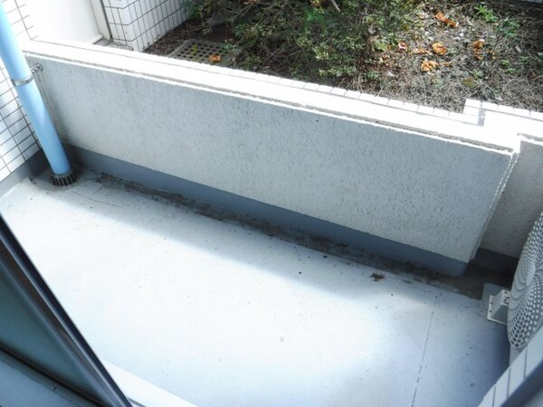 バルコニー(他のお部屋の参考写真となります。)